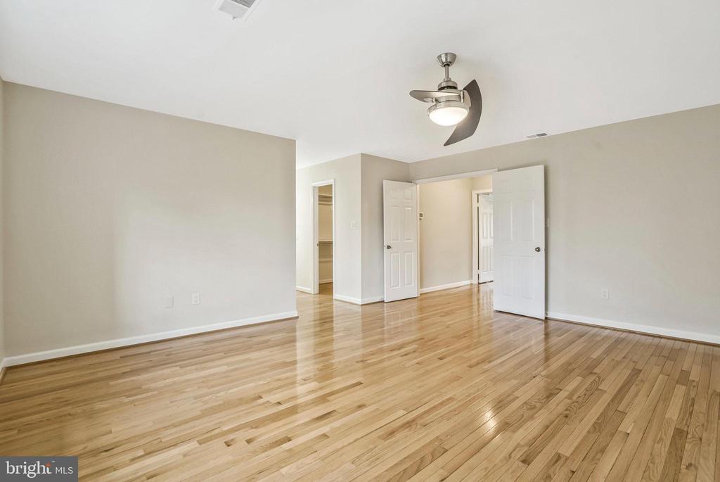 6366 BRAMPTON COURT