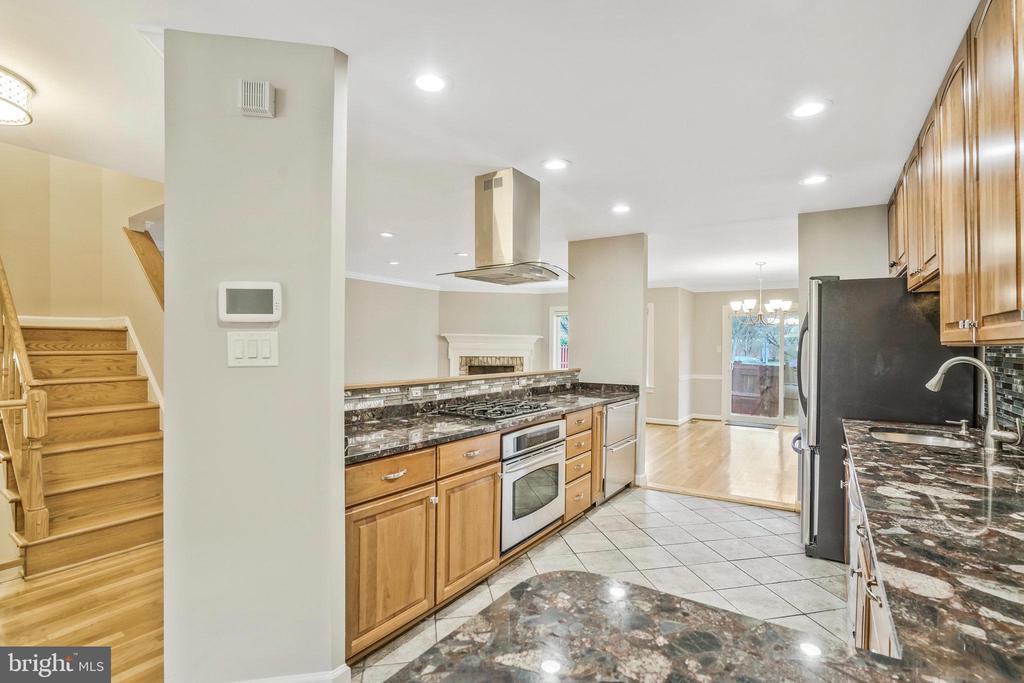 6366 BRAMPTON COURT