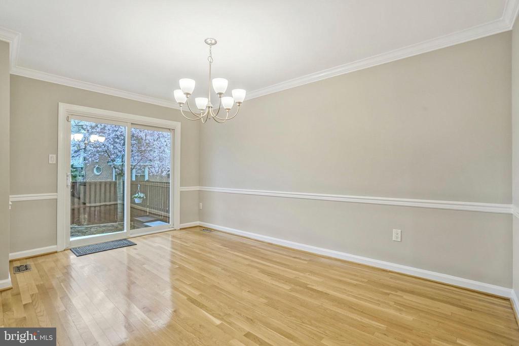 6366 BRAMPTON COURT