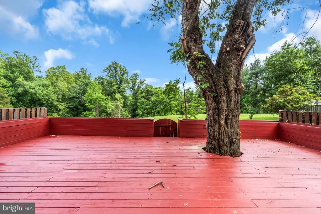 9636 WESTPORT LANE