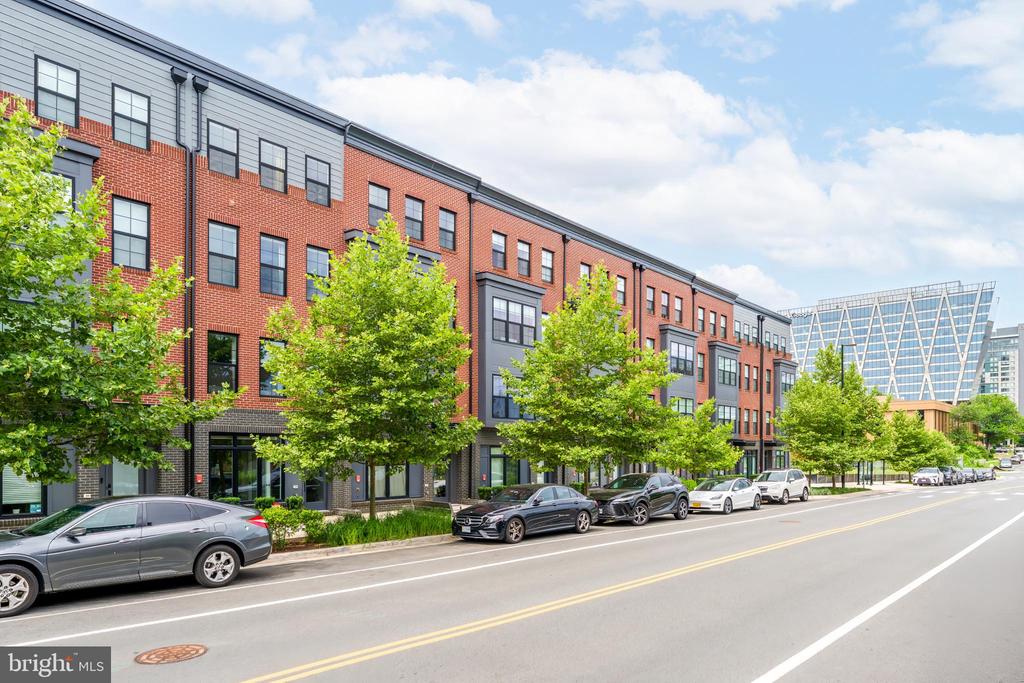 11303 RESTON STATION BOULEVARD