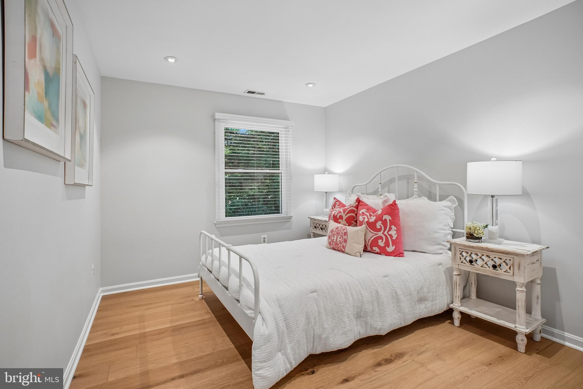 7337 LEWINSVILLE PARK COURT