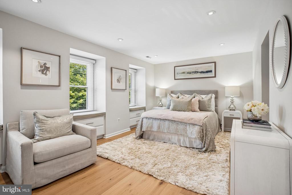 7337 LEWINSVILLE PARK COURT