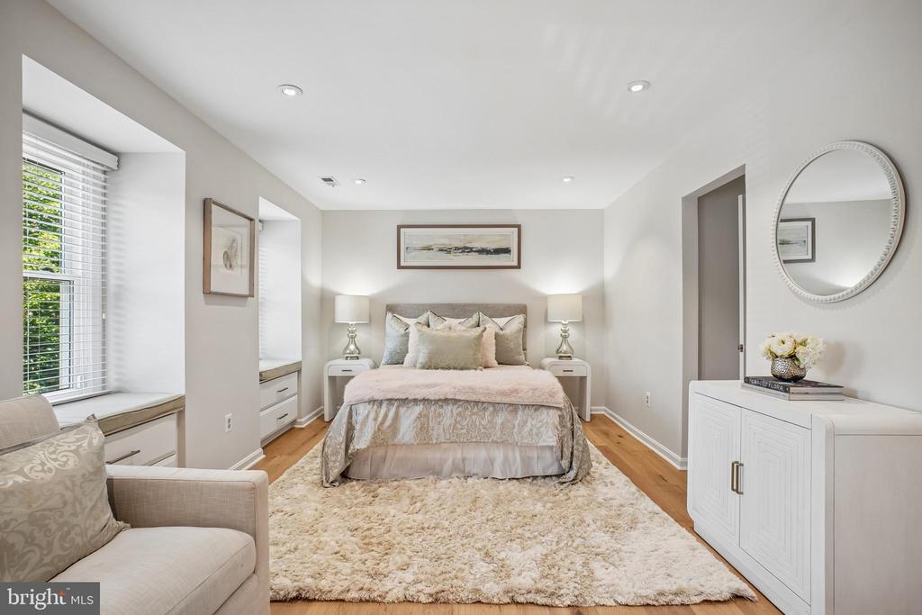 7337 LEWINSVILLE PARK COURT
