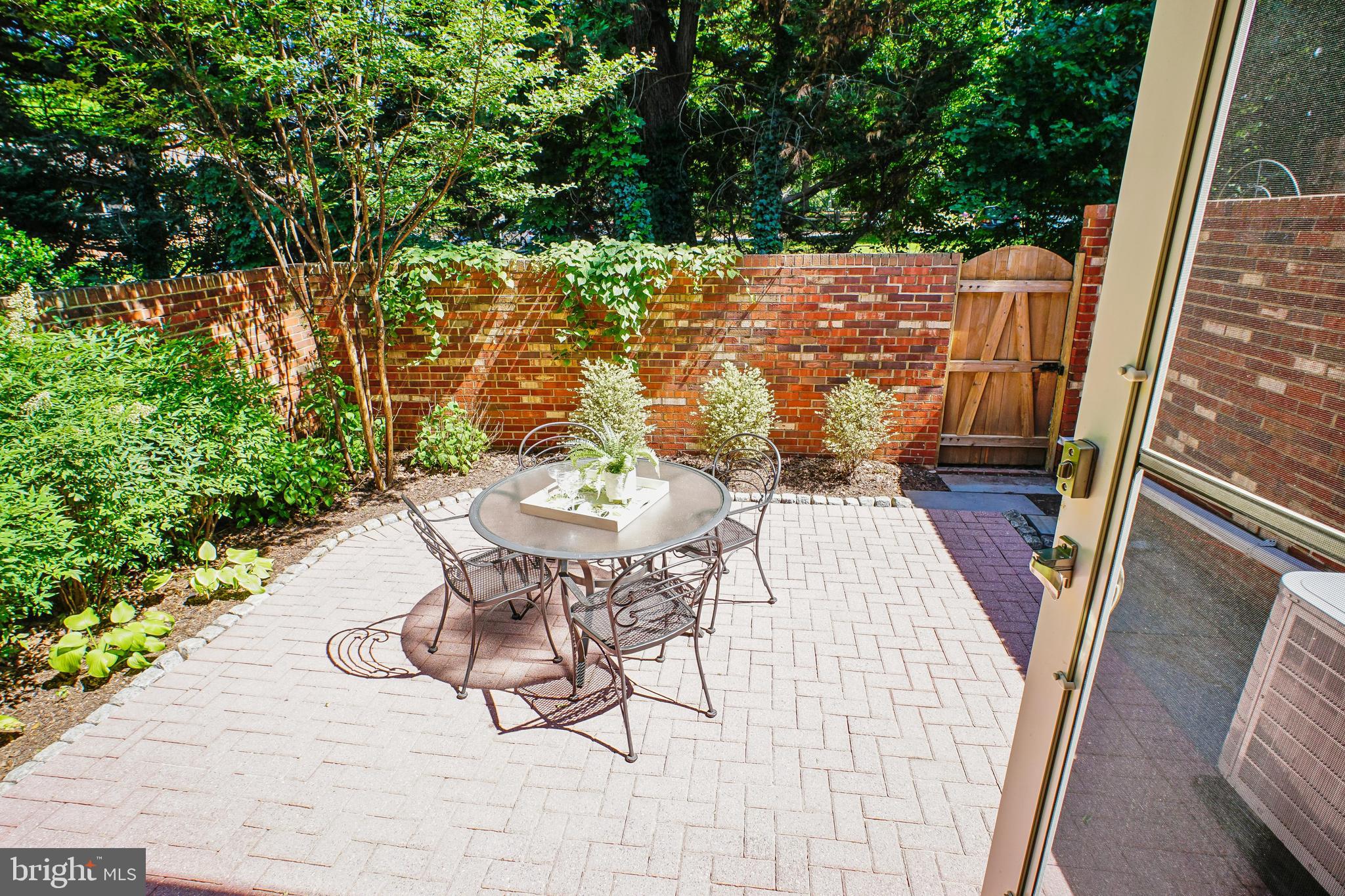 7337 LEWINSVILLE PARK COURT