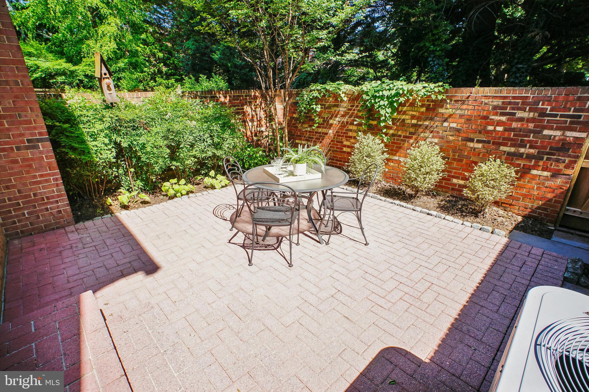 7337 LEWINSVILLE PARK COURT