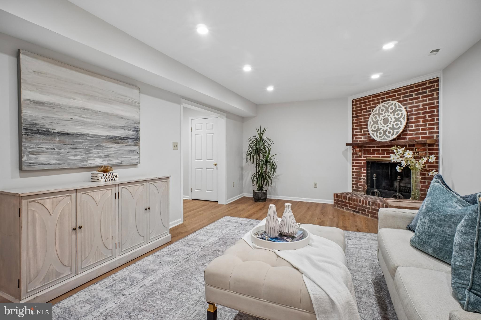 7337 LEWINSVILLE PARK COURT