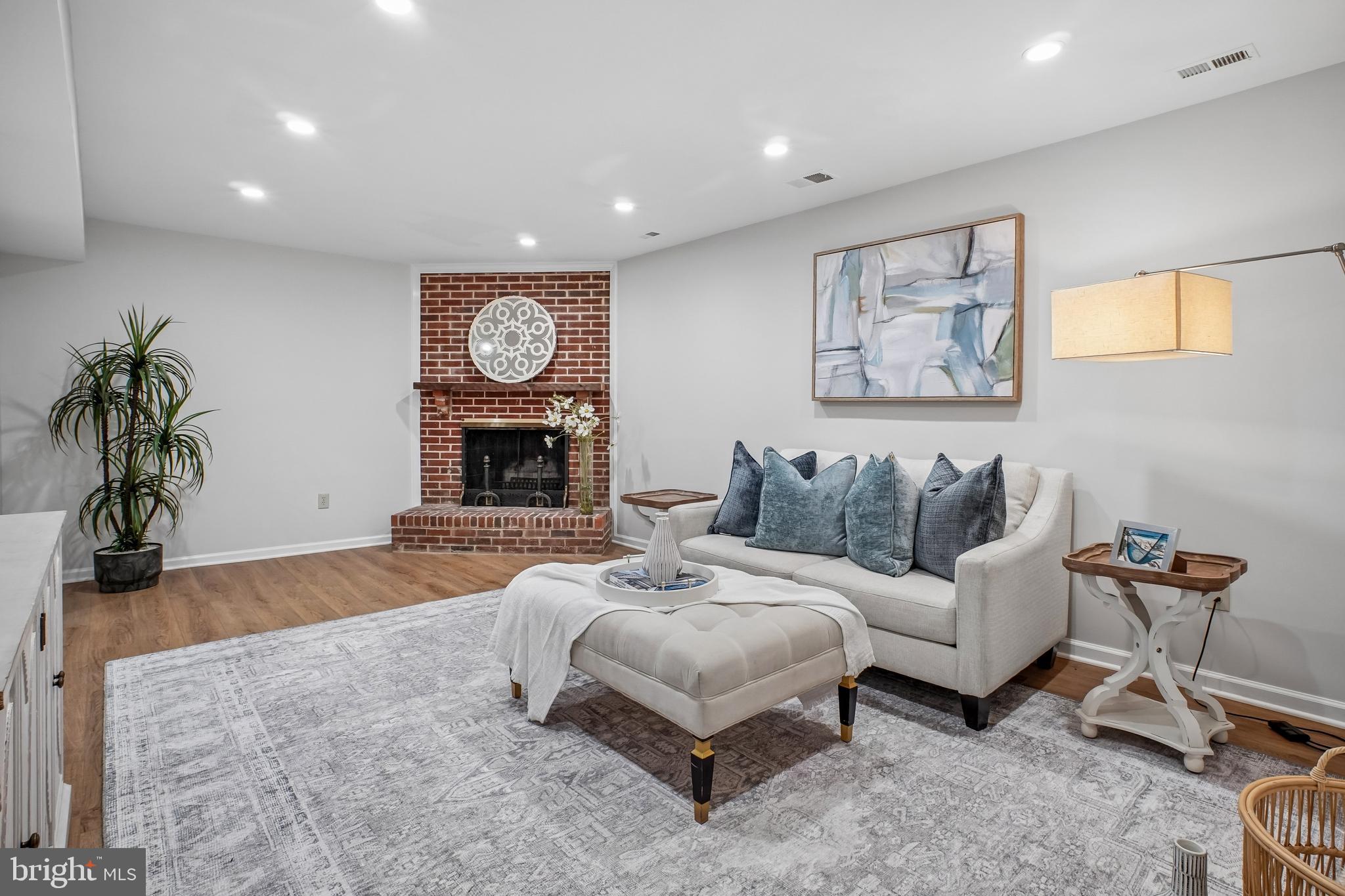7337 LEWINSVILLE PARK COURT