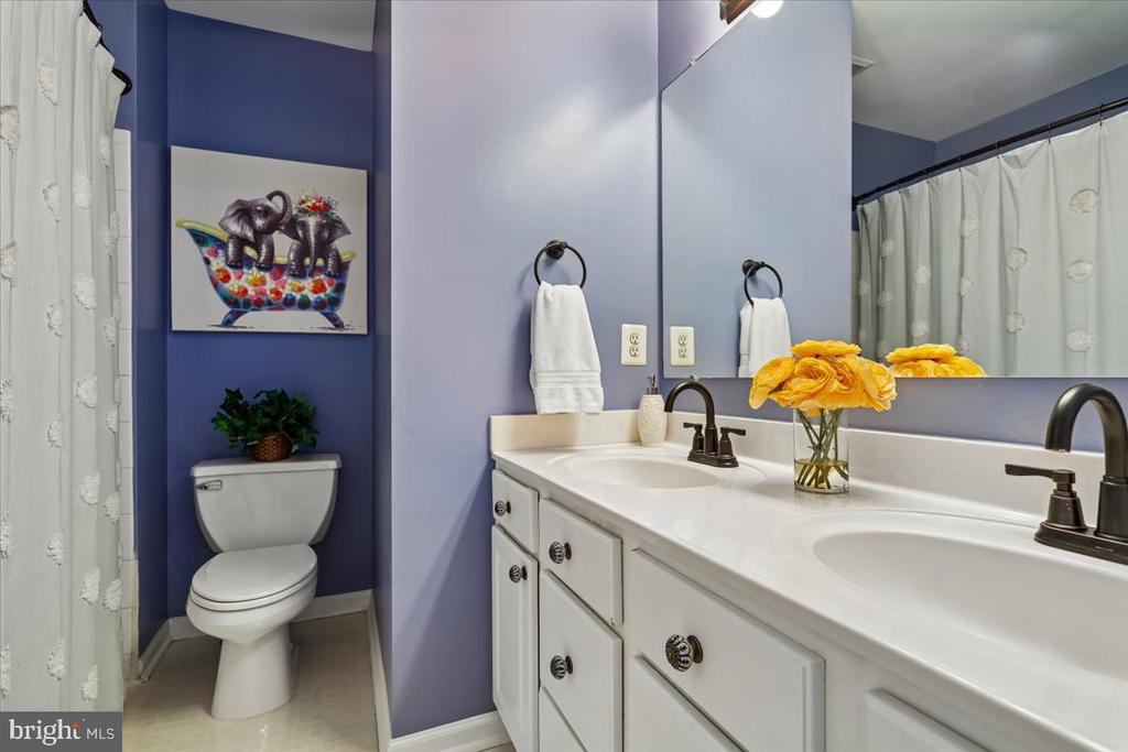 6859 COLONEL TAYLOR LANE