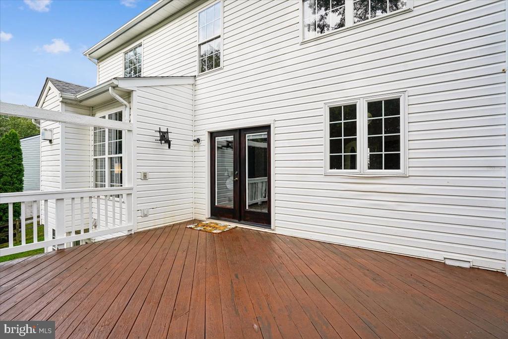 6859 COLONEL TAYLOR LANE