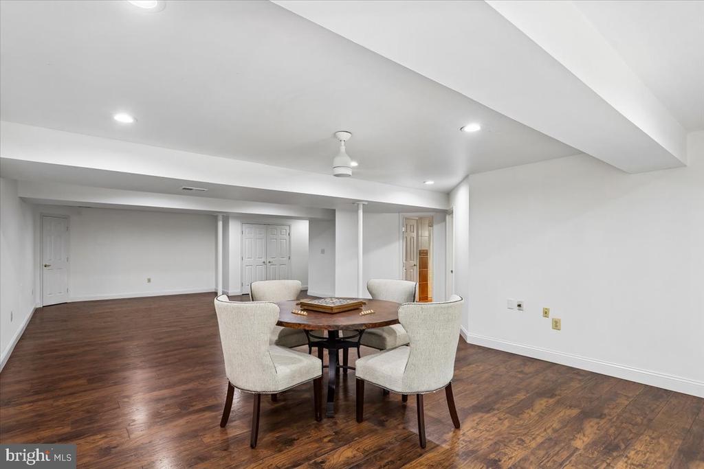 6859 COLONEL TAYLOR LANE