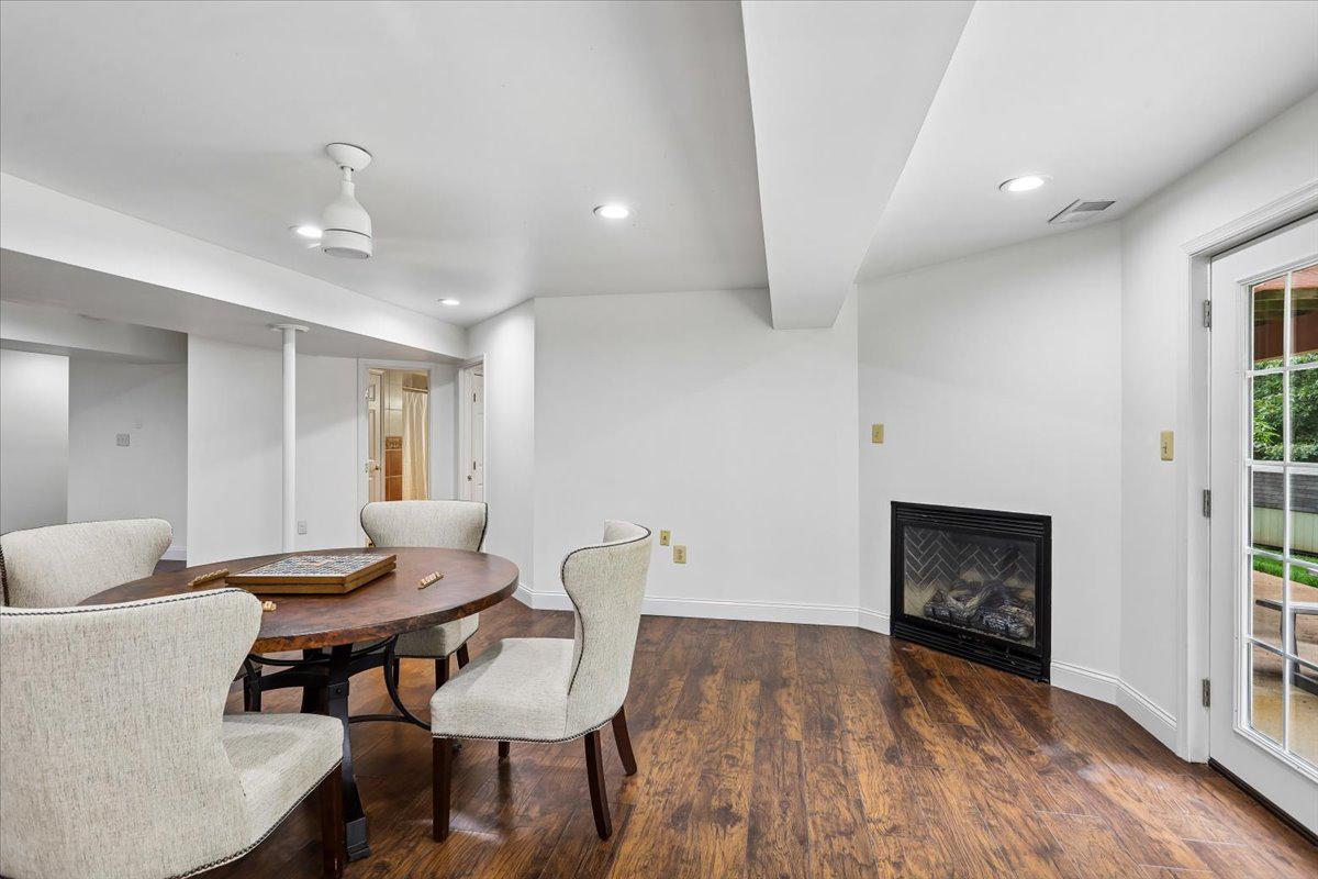 6859 COLONEL TAYLOR LANE