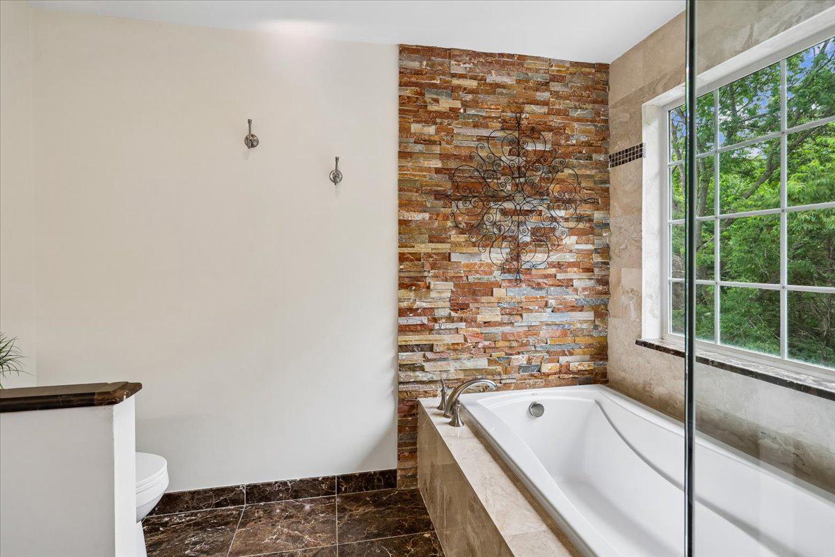 6859 COLONEL TAYLOR LANE