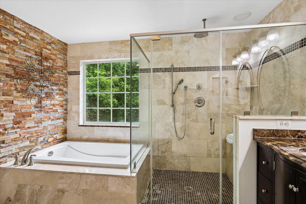 6859 COLONEL TAYLOR LANE