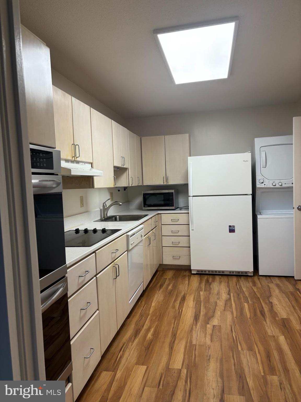 8370 GREENSBORO DRIVE 422