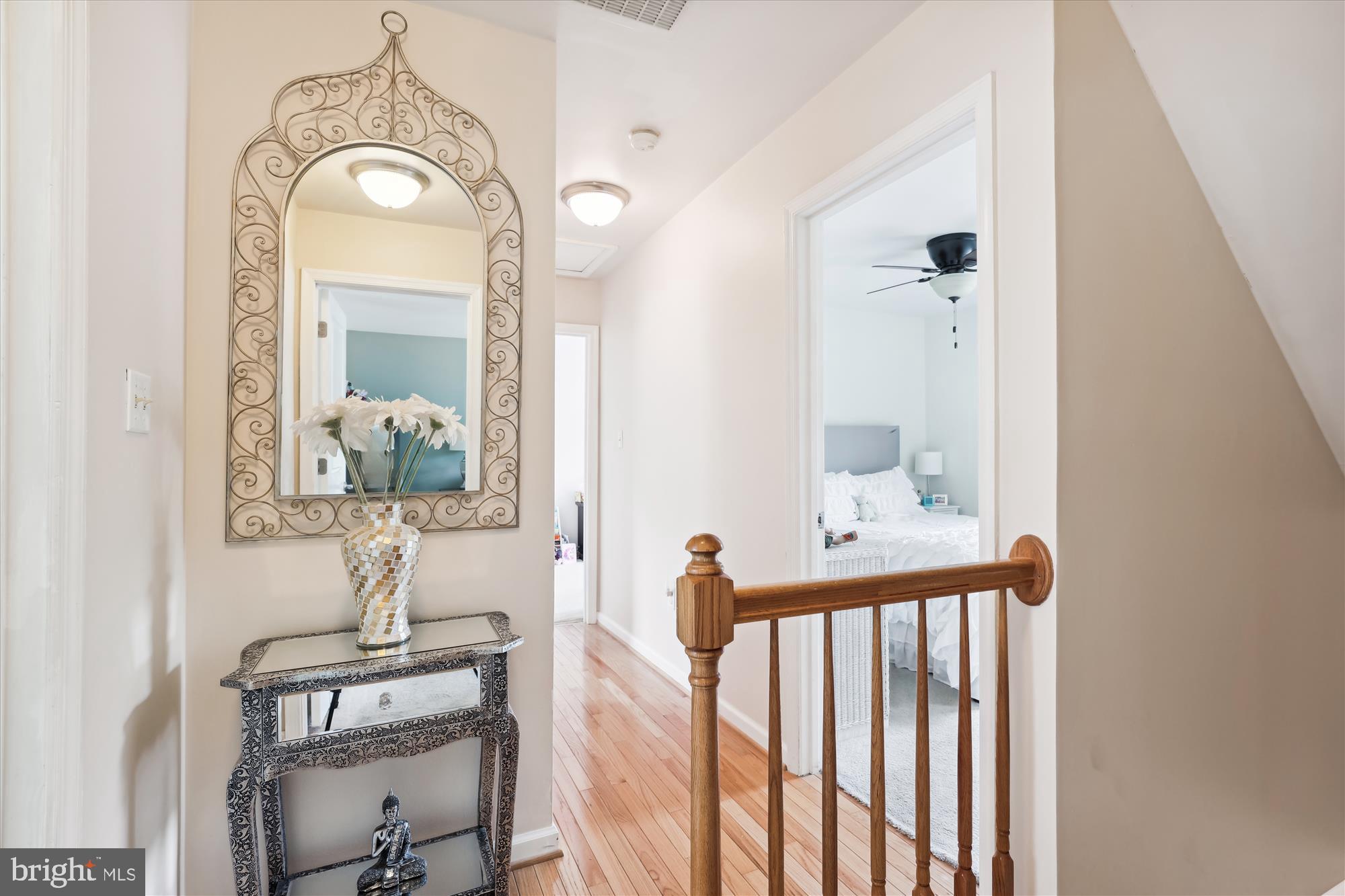 4555 LANTERN PLACE