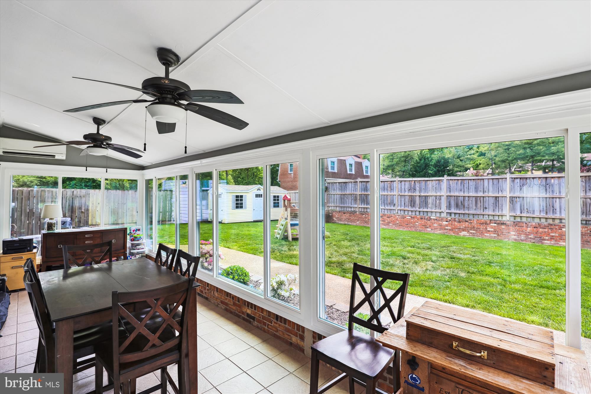 4555 LANTERN PLACE