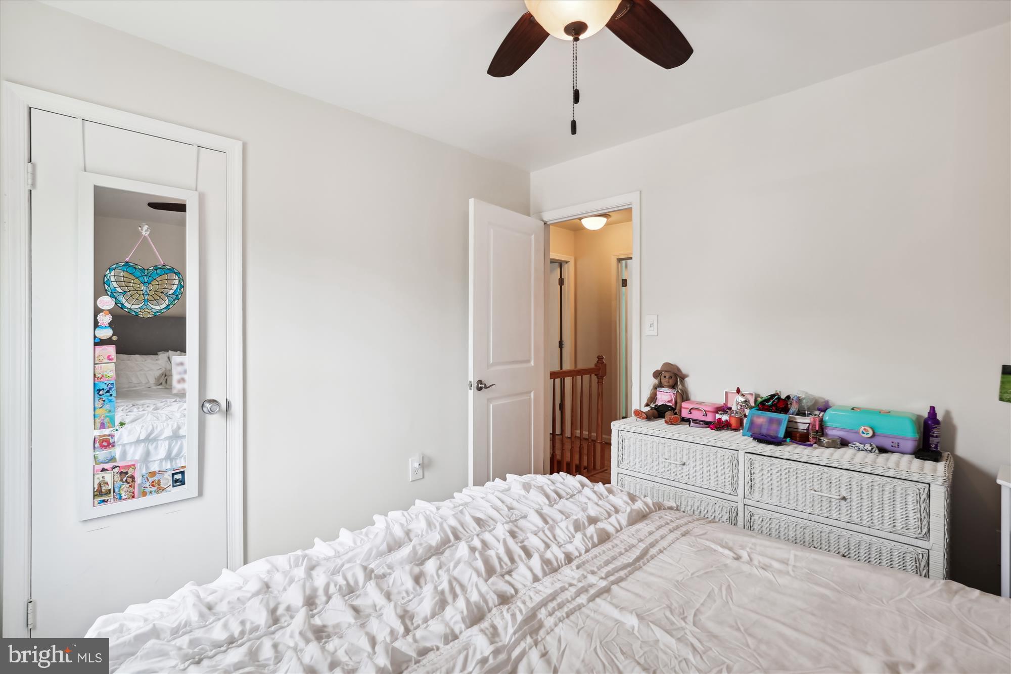 4555 LANTERN PLACE