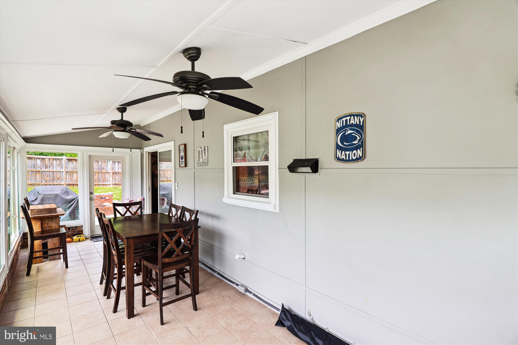 4555 LANTERN PLACE