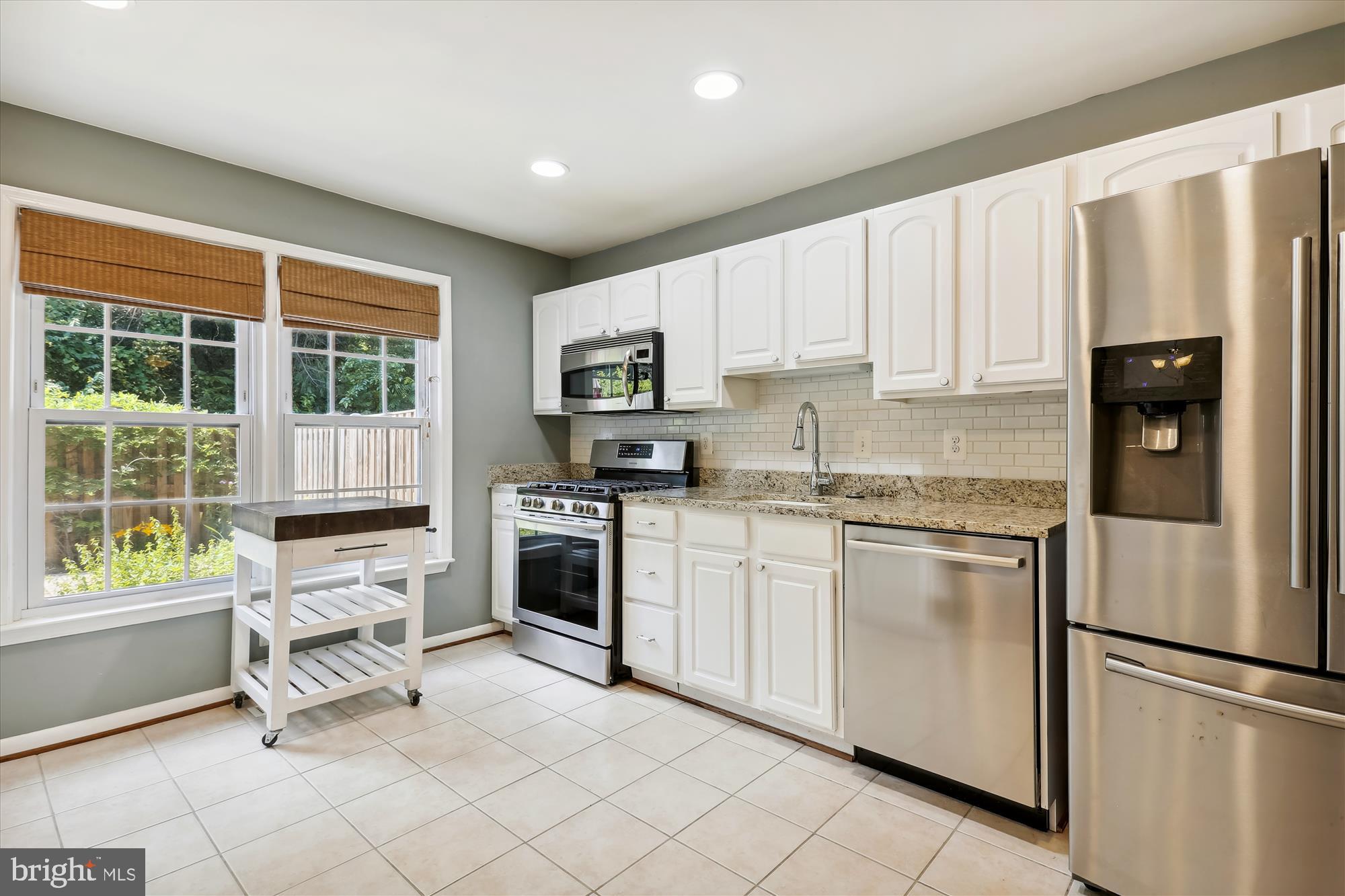 1804 GOLF VIEW COURT
