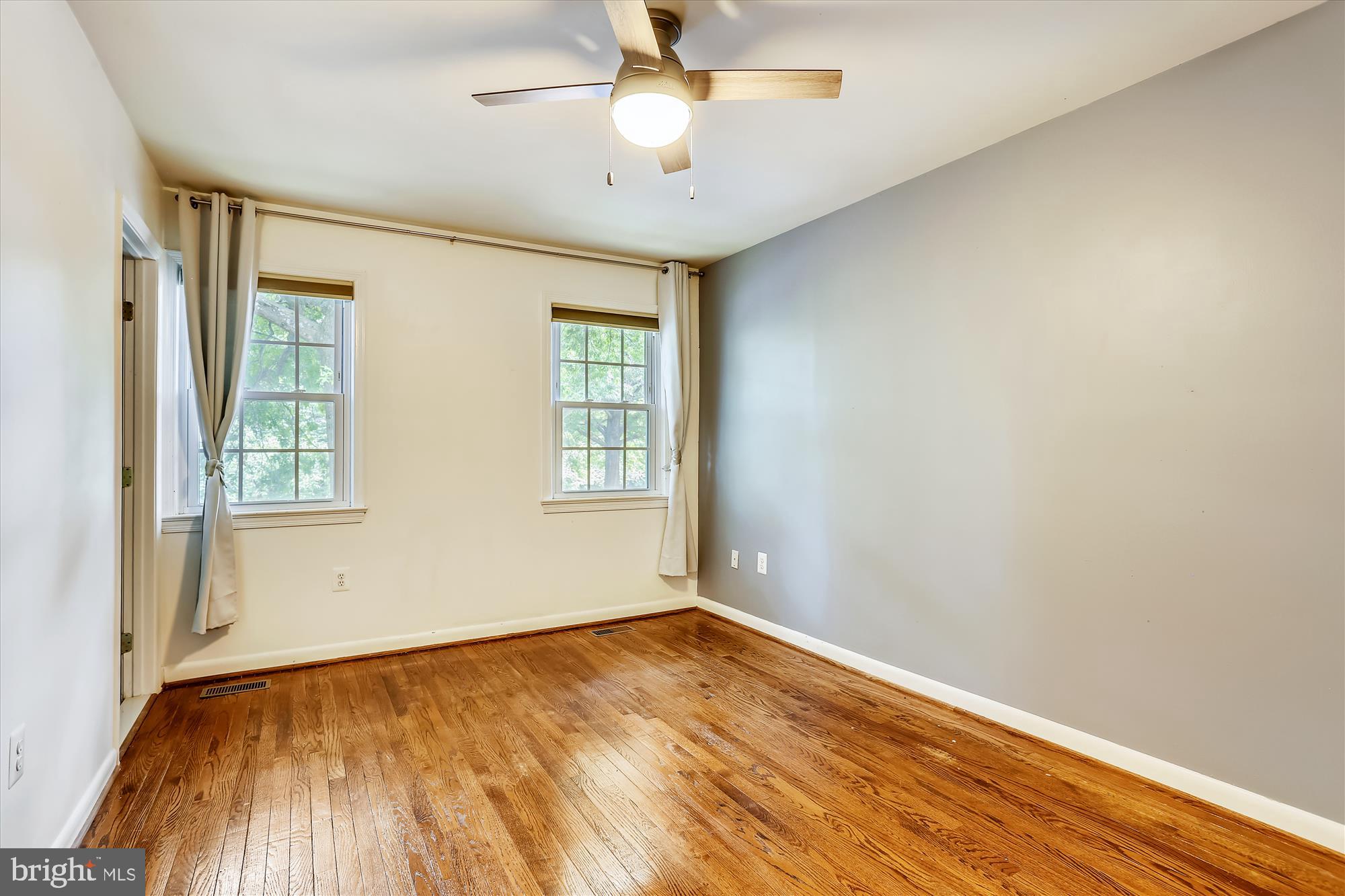 1804 GOLF VIEW COURT