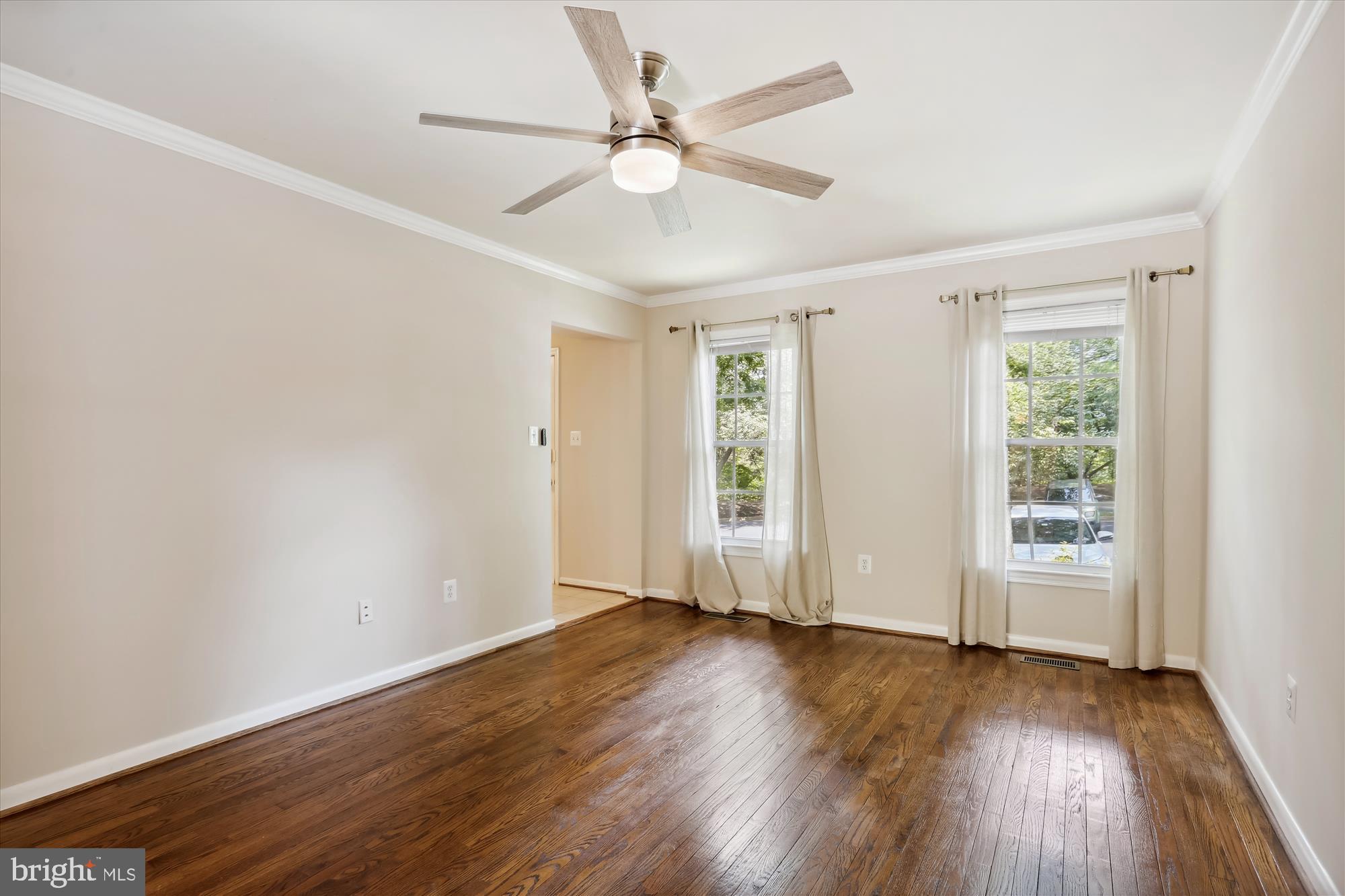1804 GOLF VIEW COURT