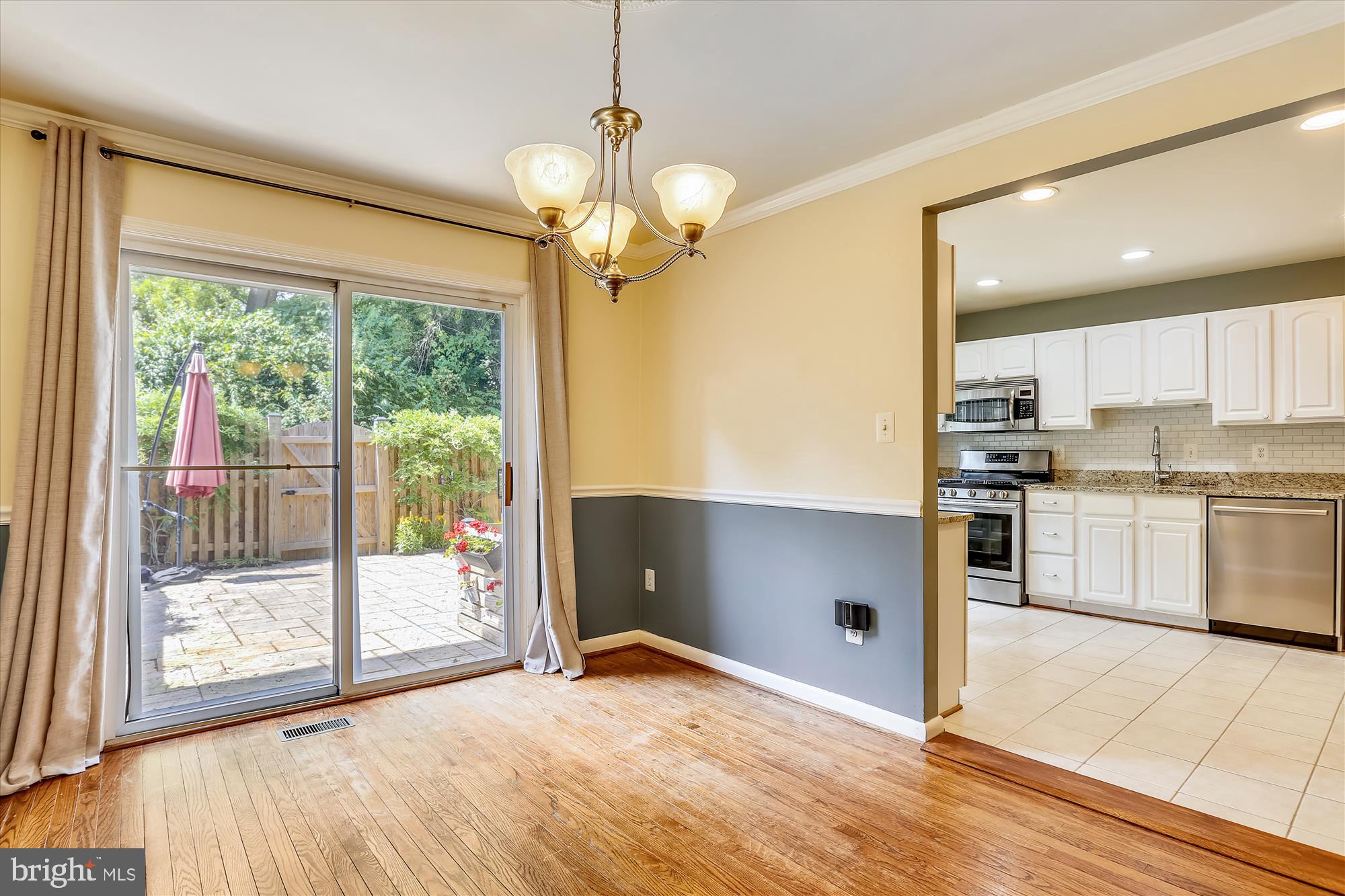 1804 GOLF VIEW COURT