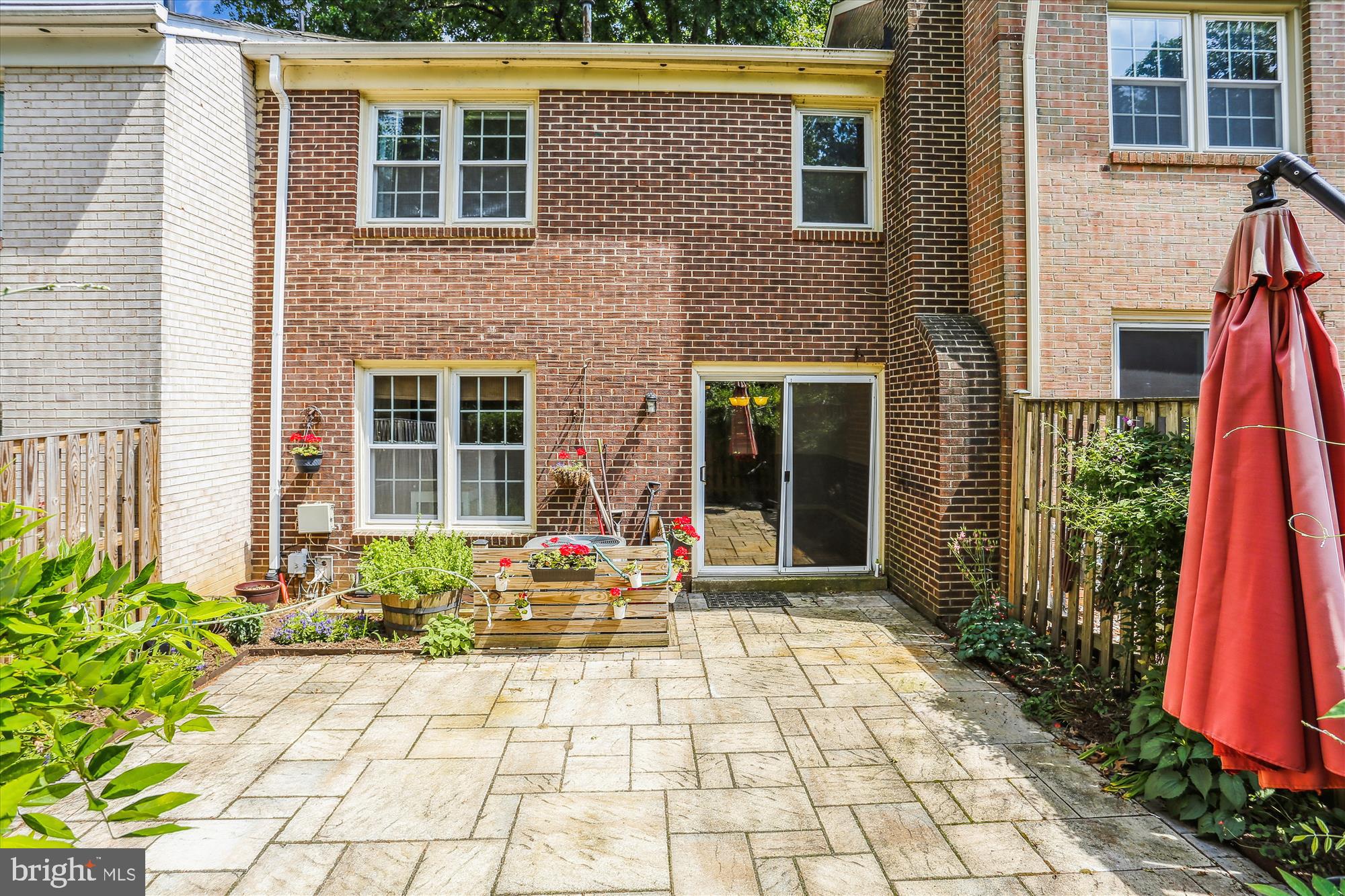 1804 GOLF VIEW COURT
