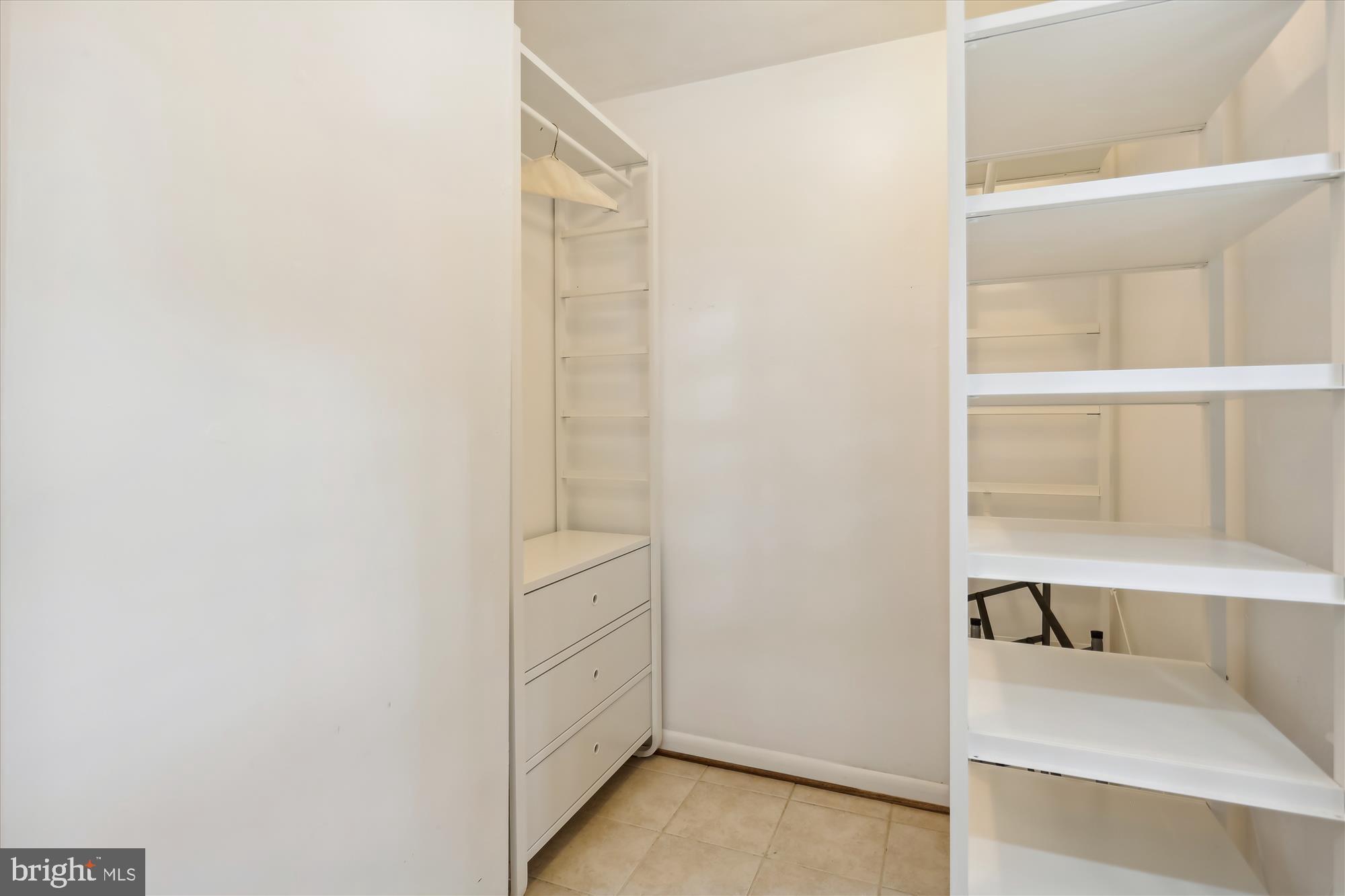 1804 GOLF VIEW COURT