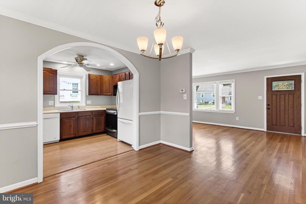 1210 CROTON DRIVE