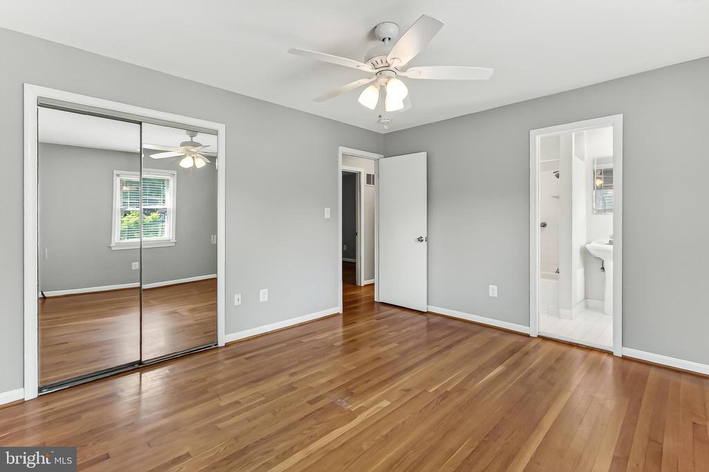 1210 CROTON DRIVE
