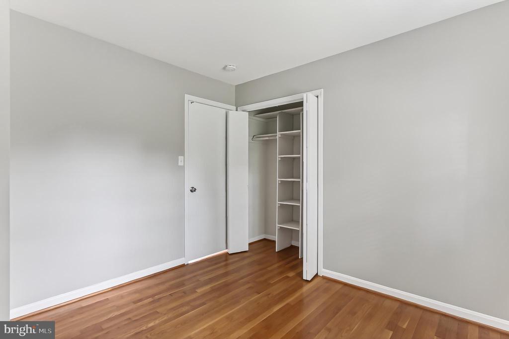 1210 CROTON DRIVE