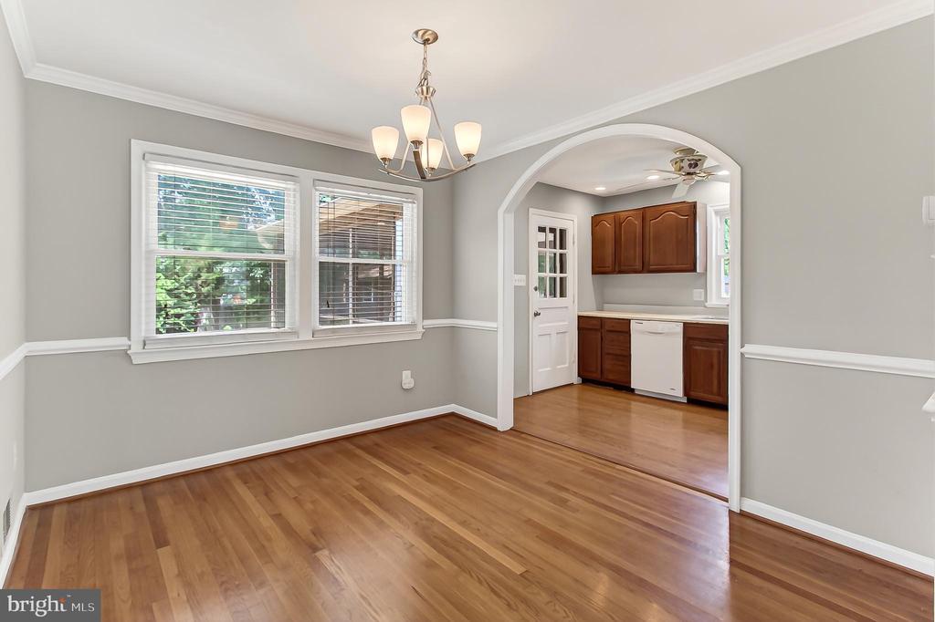 1210 CROTON DRIVE