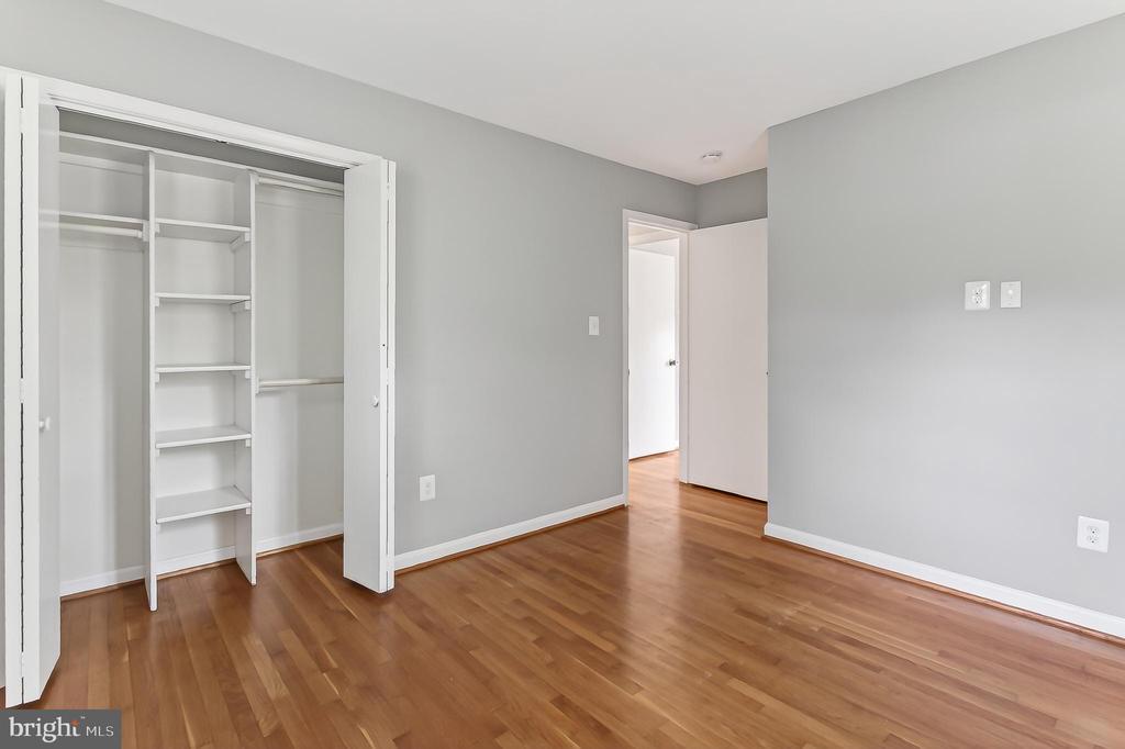 1210 CROTON DRIVE
