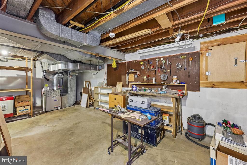 3609 PINETREE TERRACE