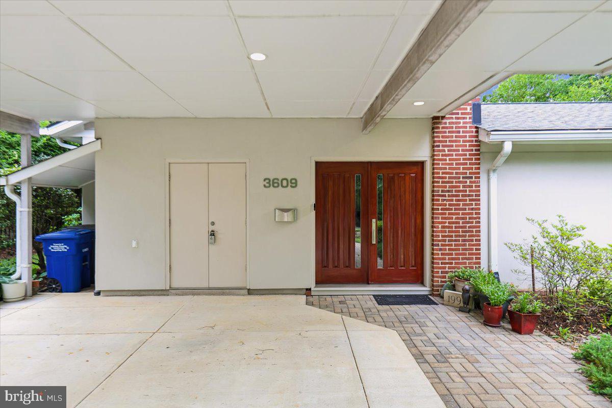 3609 PINETREE TERRACE