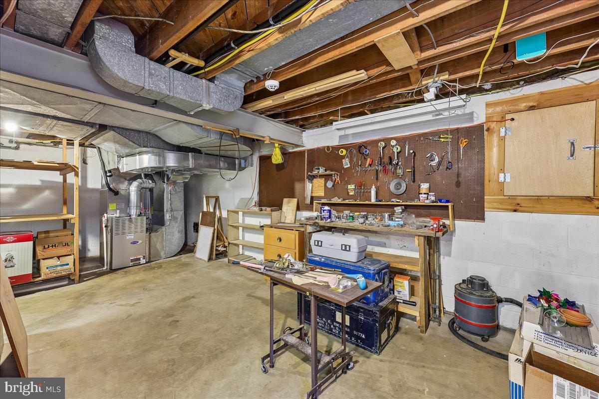 3609 PINETREE TERRACE