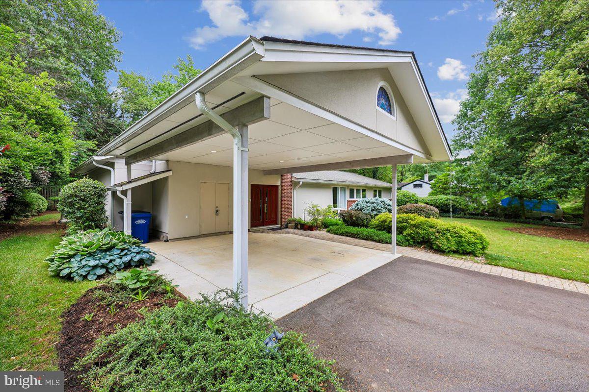3609 PINETREE TERRACE