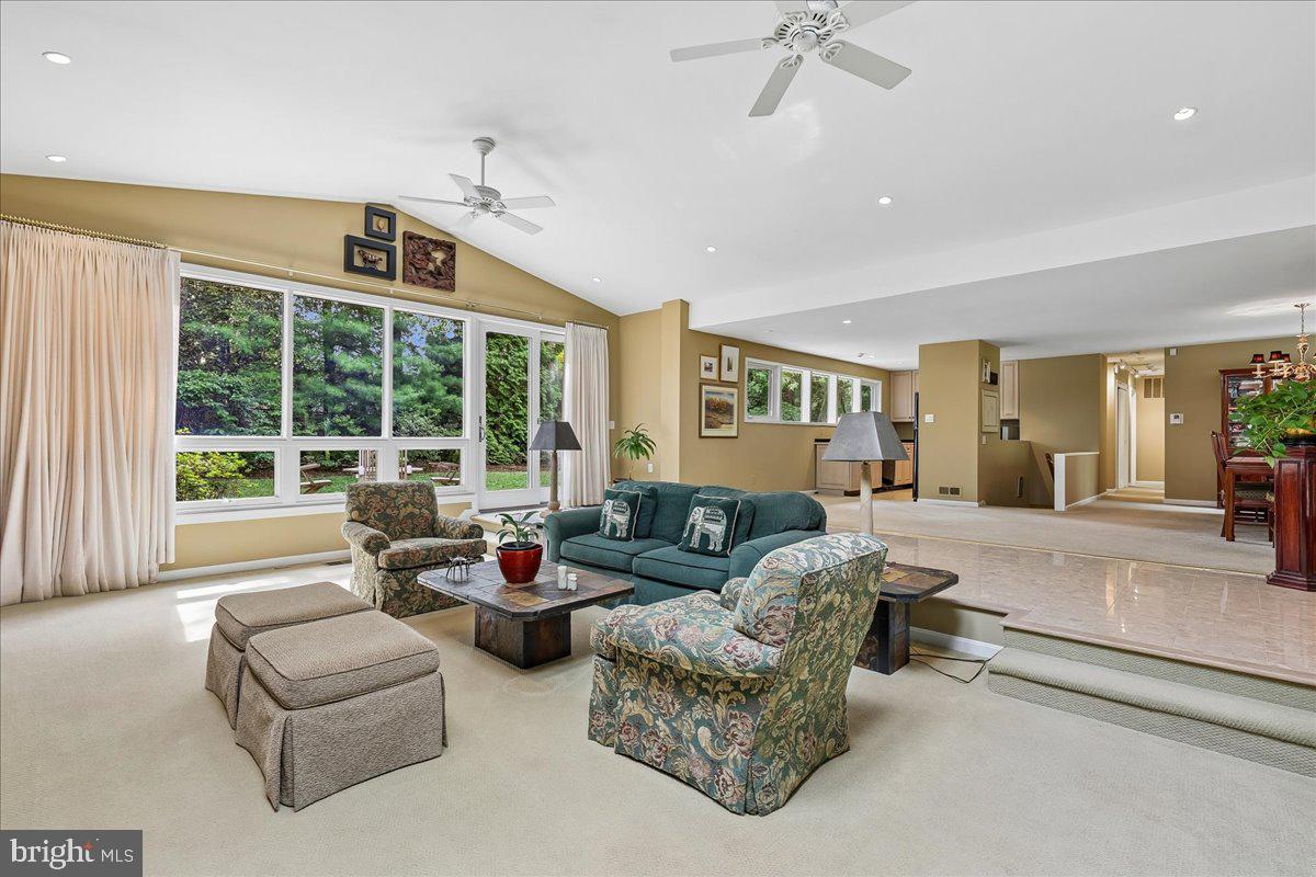 3609 PINETREE TERRACE