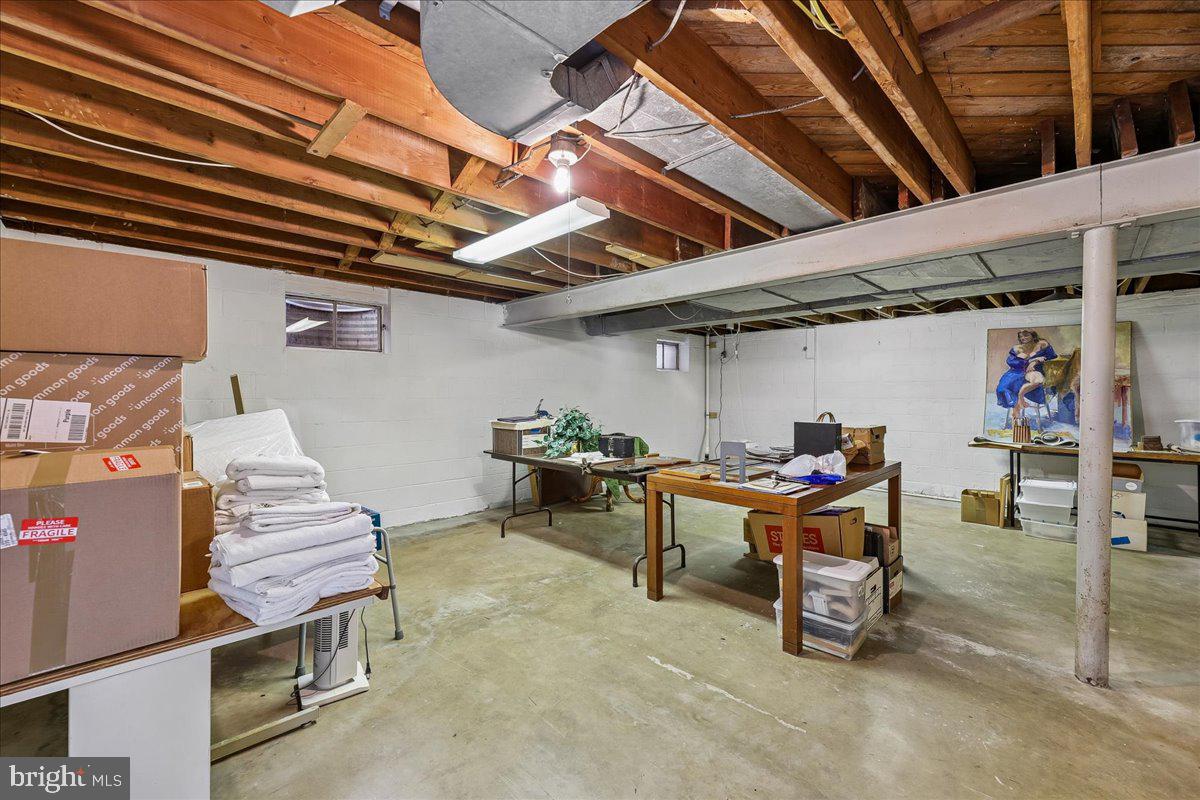 3609 PINETREE TERRACE