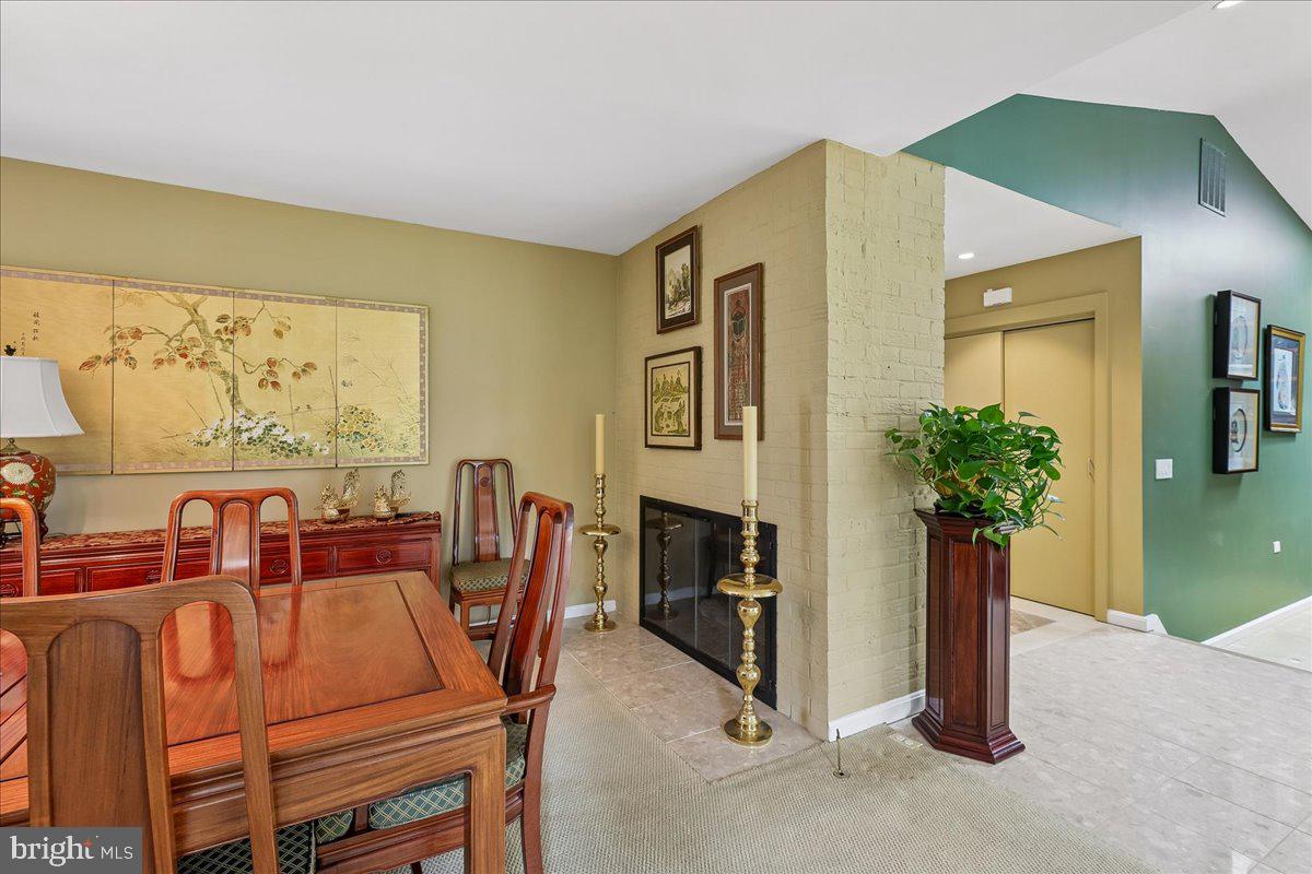 3609 PINETREE TERRACE