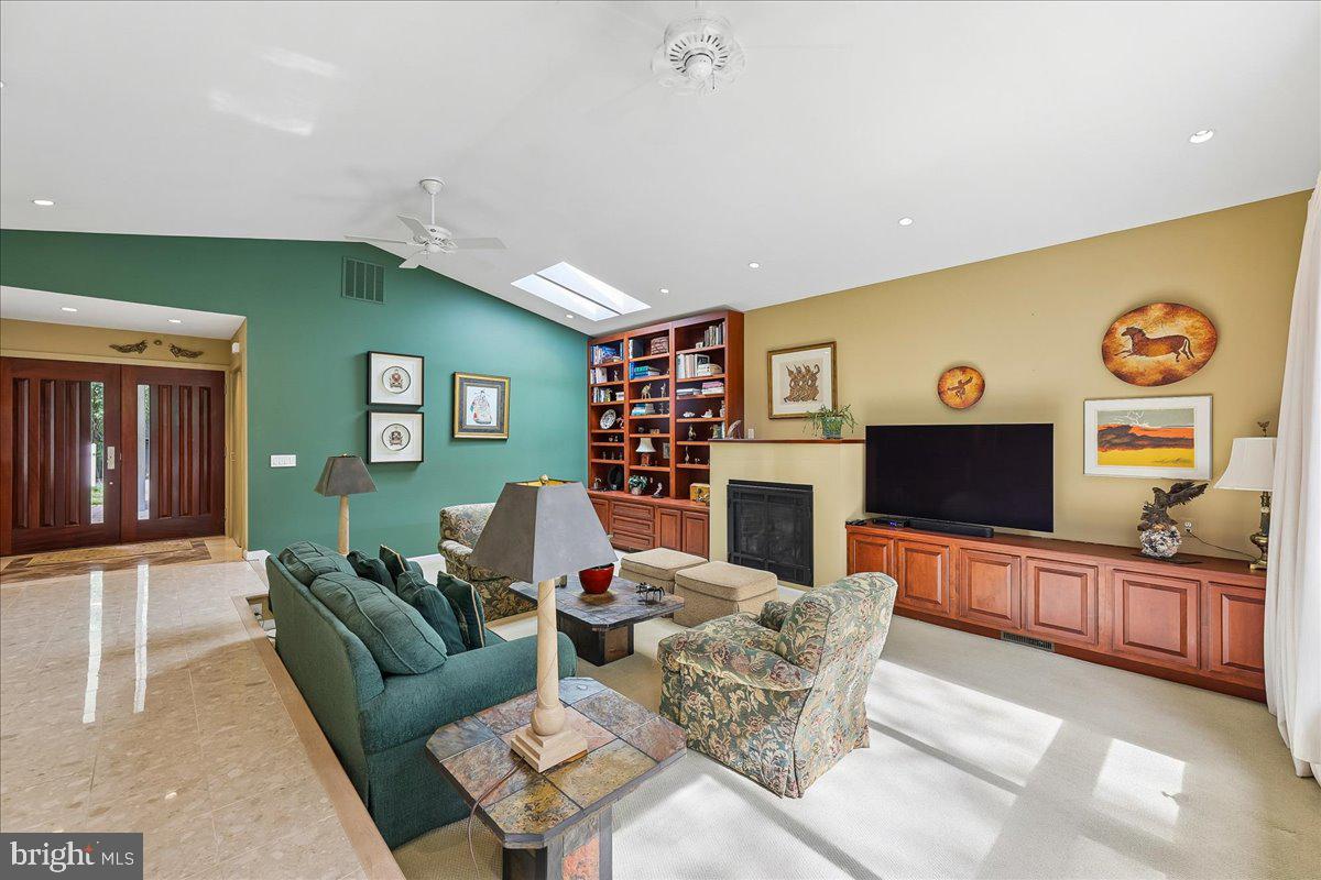 3609 PINETREE TERRACE