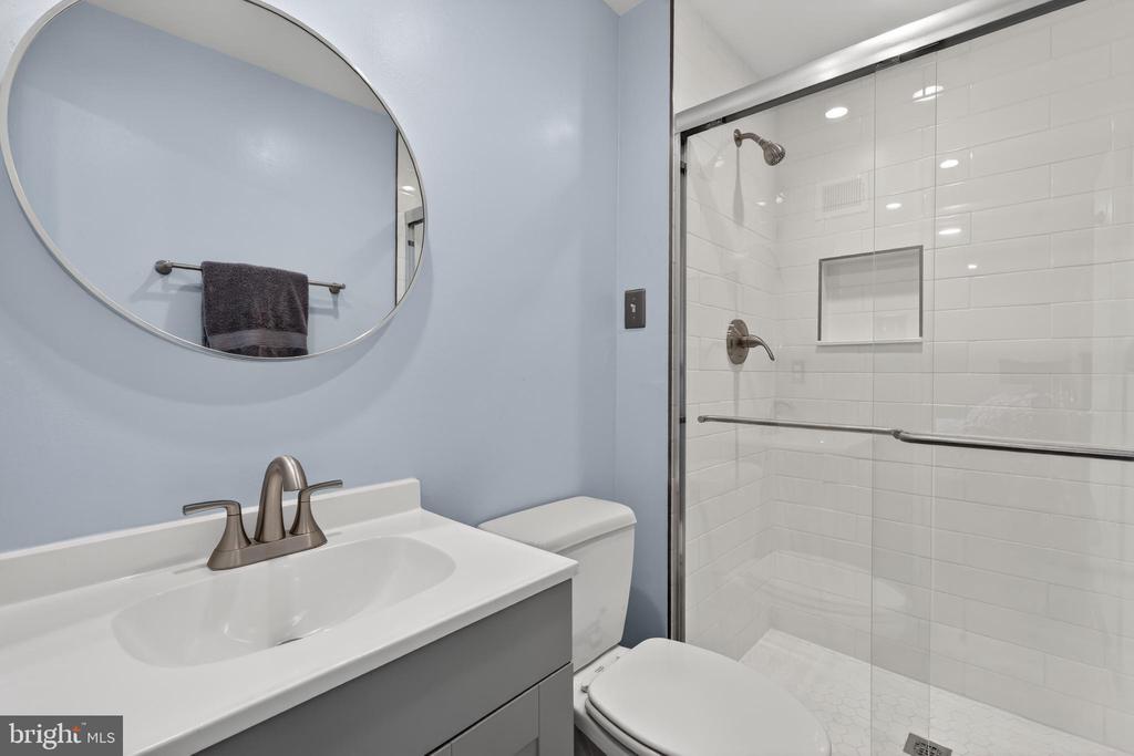 6415 BIRCHLEIGH CIRCLE