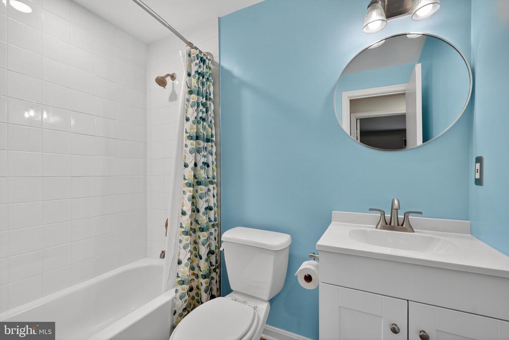 6415 BIRCHLEIGH CIRCLE