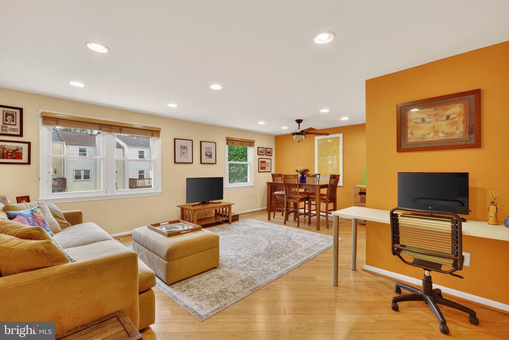 6415 BIRCHLEIGH CIRCLE