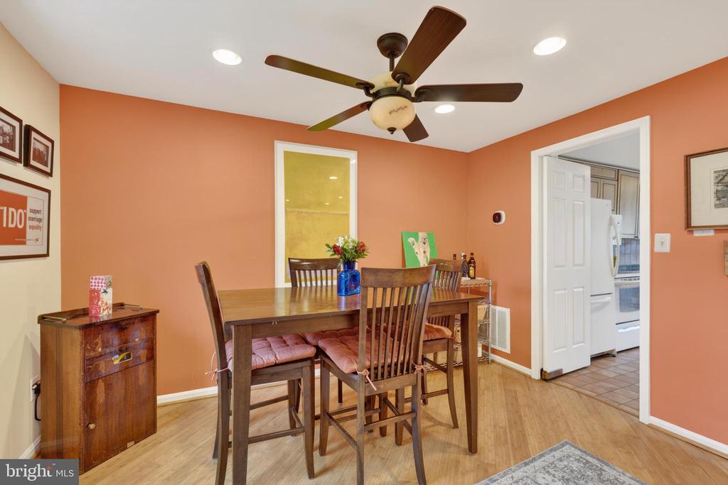 6415 BIRCHLEIGH CIRCLE
