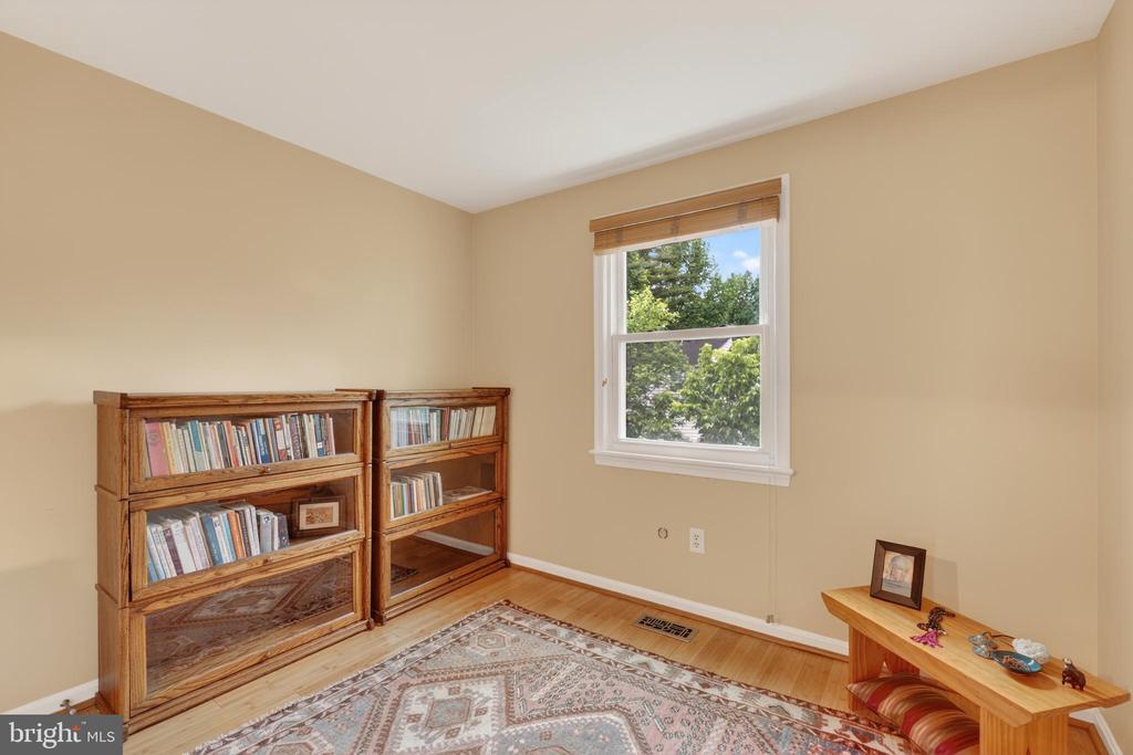 6415 BIRCHLEIGH CIRCLE