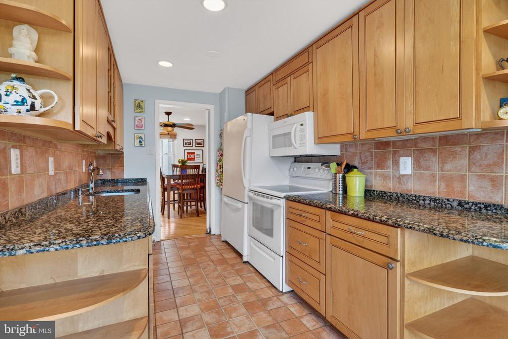 6415 BIRCHLEIGH CIRCLE
