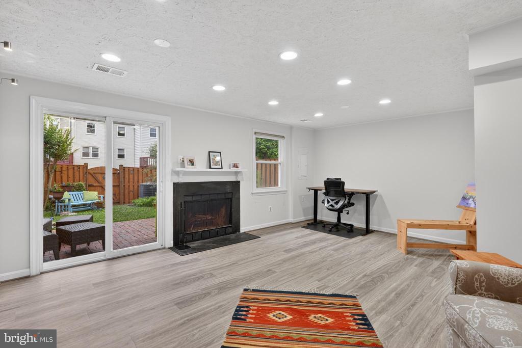 6415 BIRCHLEIGH CIRCLE