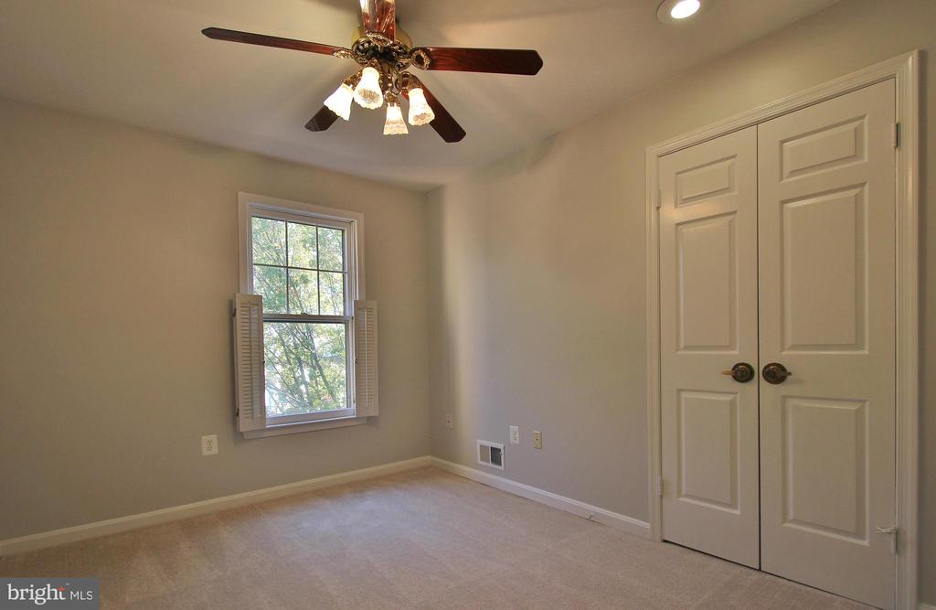 7321 MALLORY LANE